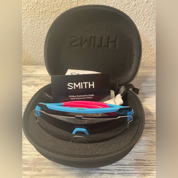 Smith Wildcat Sunglasses - Picture 1 of 3